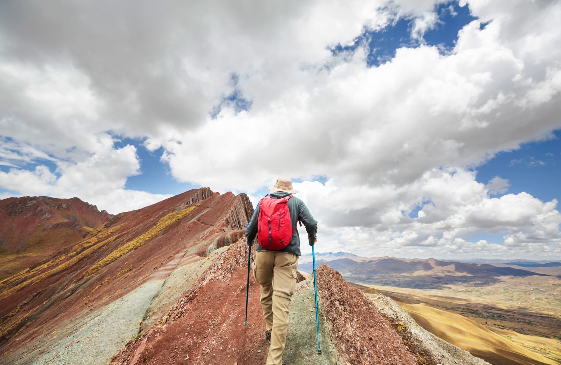 Caminata a la cima de la Montaña de colores
